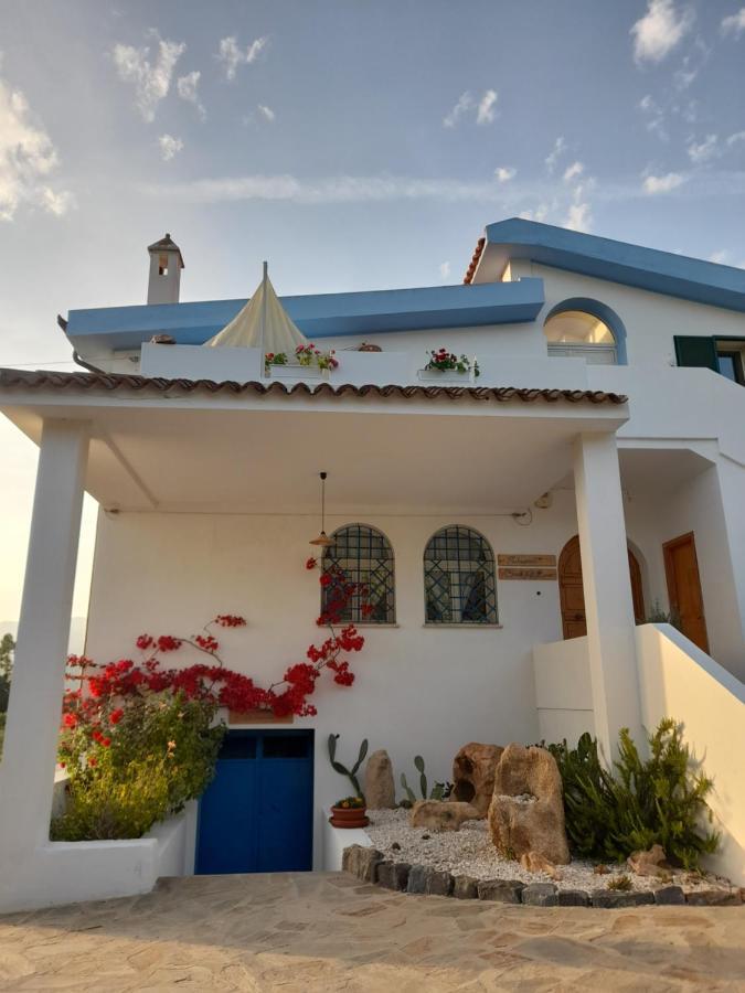 Agriturismo Palas De Serra Country Resort Onifai Luaran gambar