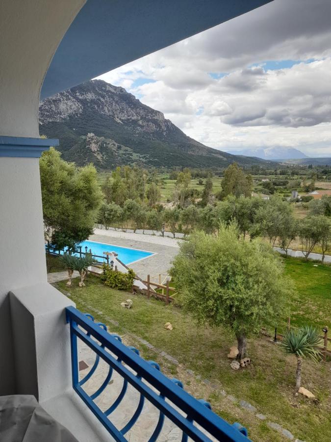 Agriturismo Palas De Serra Country Resort Onifai Luaran gambar