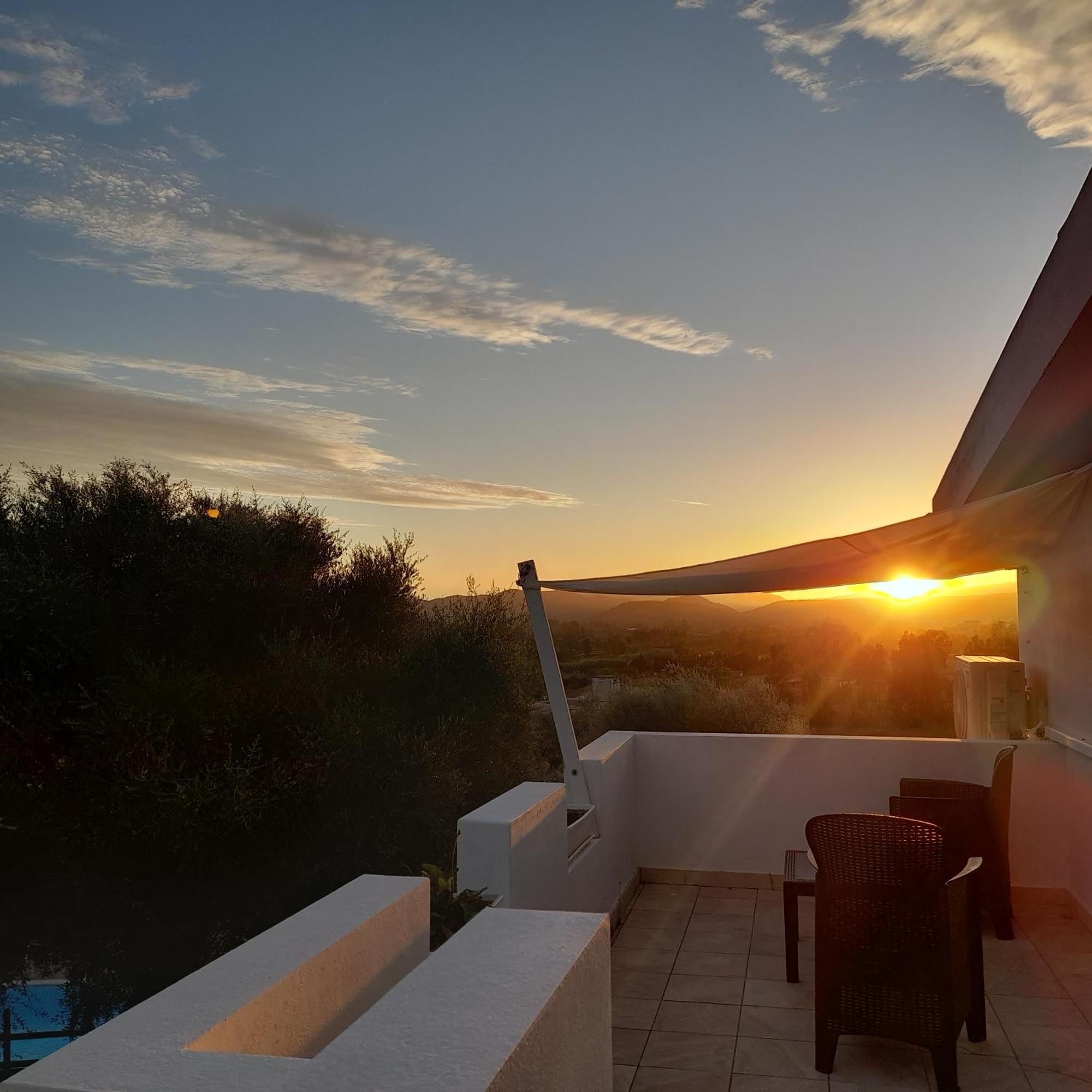 Agriturismo Palas De Serra Country Resort Onifai Luaran gambar